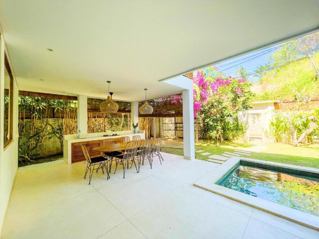 Marlaca Villas Lombok Kuta  Exterior photo